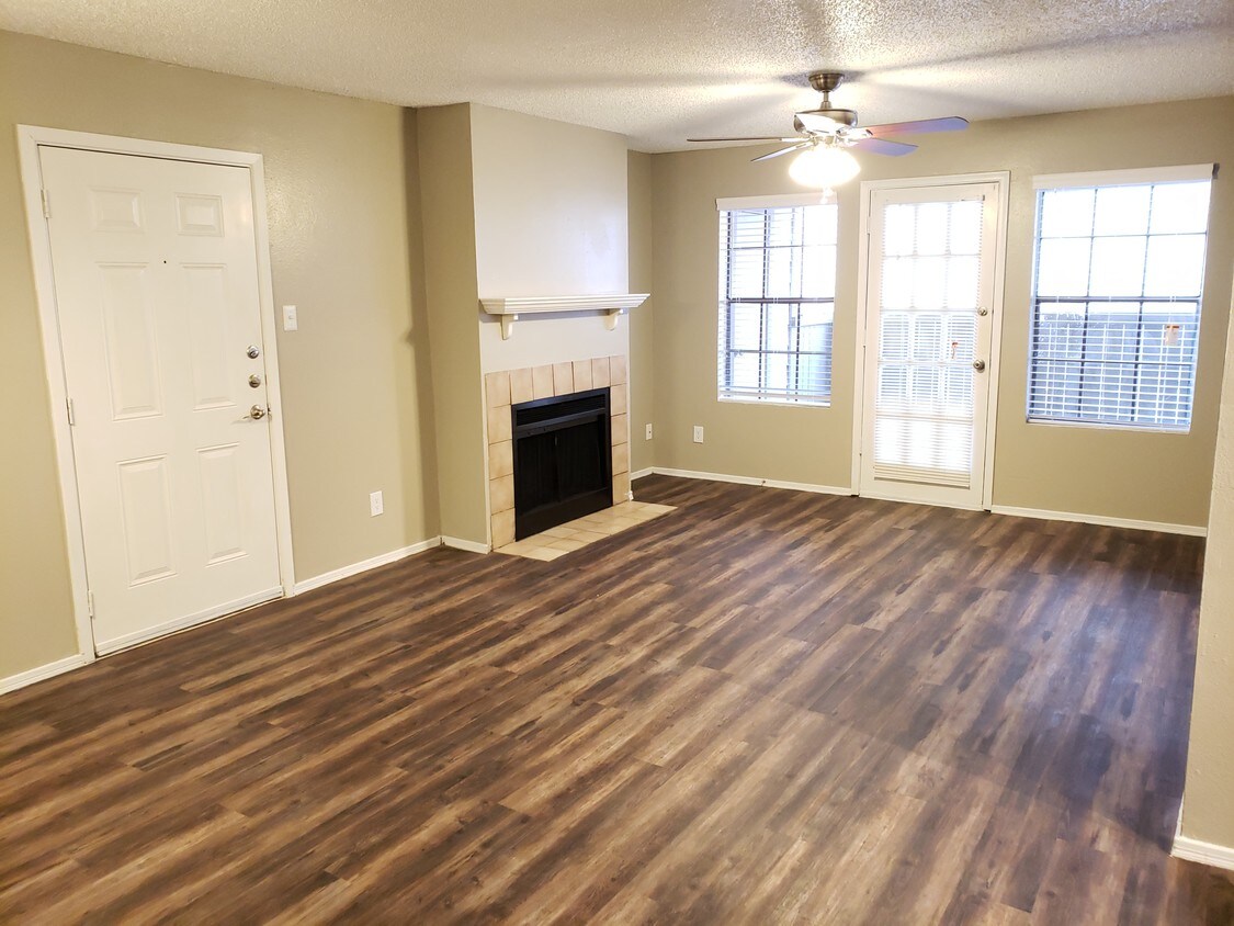 Woodcrest Apartments Lubbock Tx Apartments Com