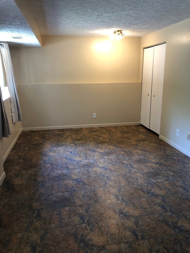 Building Photo - 252 Stoddard Ave