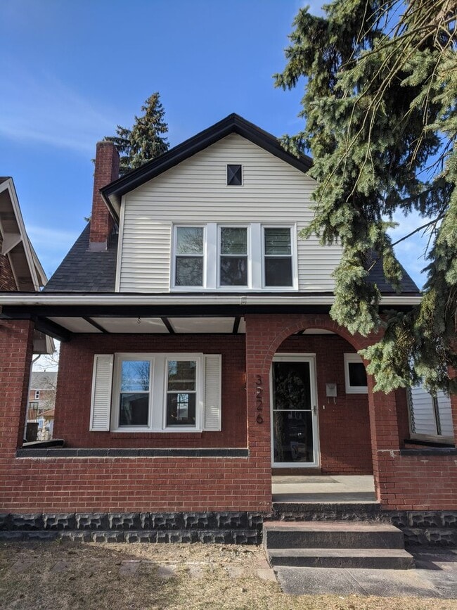 Building Photo - 3226 Willett Rd