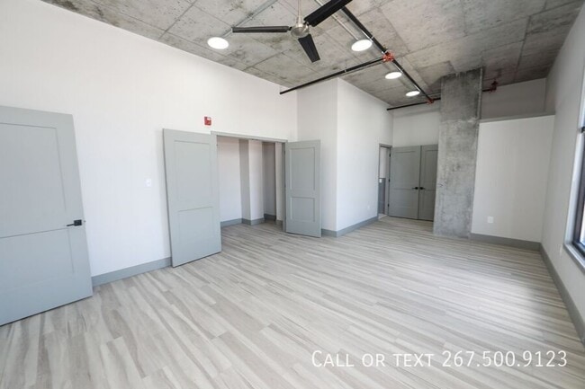 Photo - 1810 E Venango St Apartment