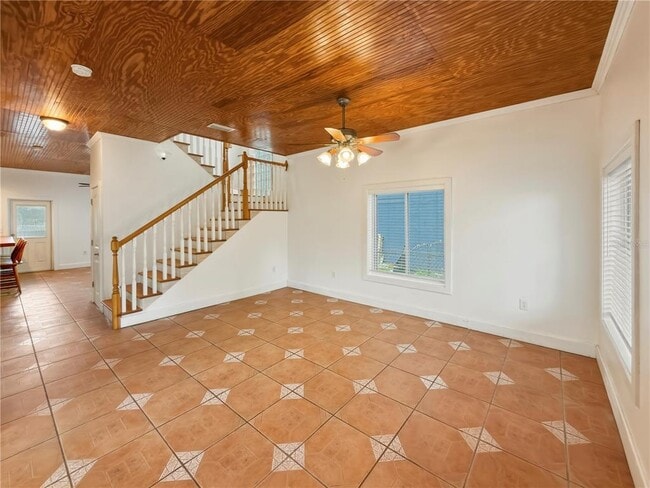 Building Photo - 211 E 131st Ave