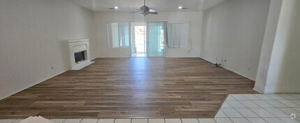 Building Photo - 74594 Moss Rose Dr