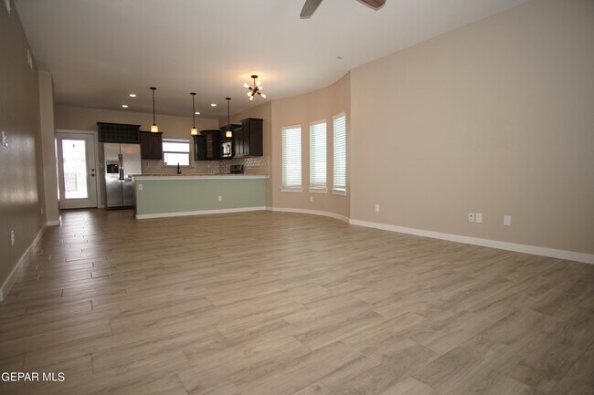 Building Photo - 14953 Tierra Isaiah Ave
