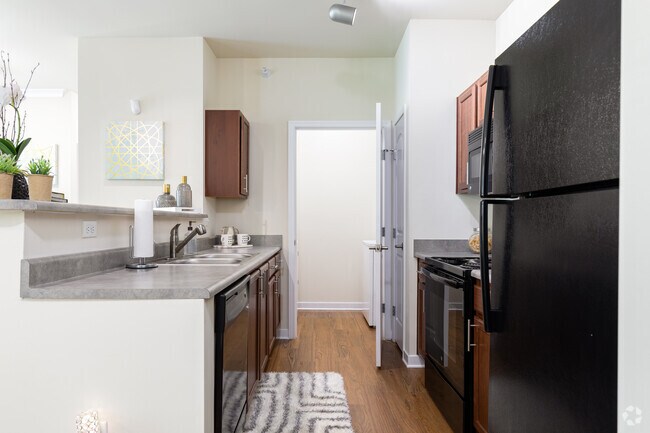 1HAB,1BA - 751 FT² - Sierra Ridge