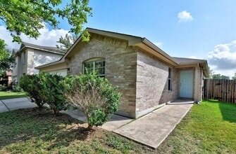 Building Photo - 361 Carriage Way