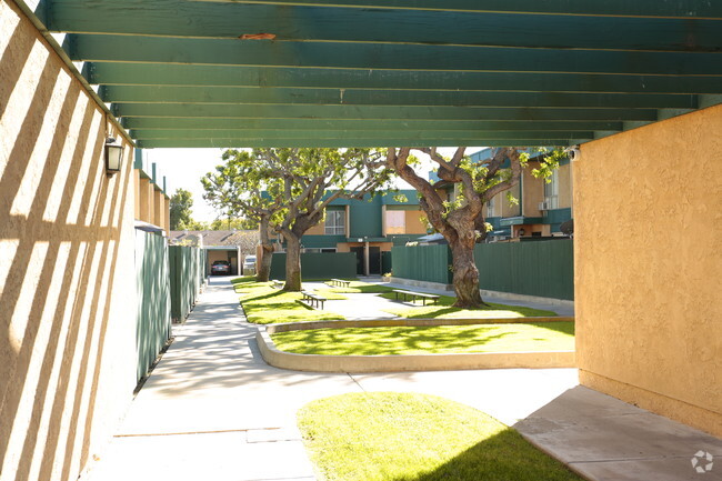 Building Photo - Garden Grove Manor