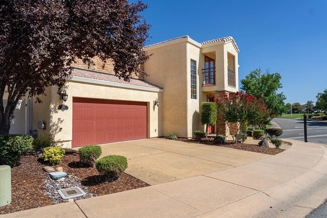 Foto del edificio - 5592 Diamond Ridge Dr