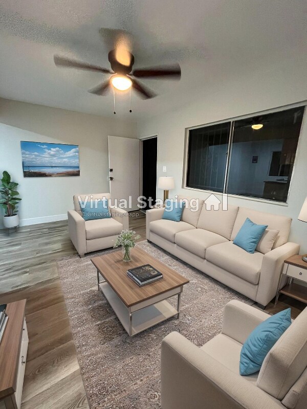 Photo - 7400 S Hoover St (Los Angeles, CA)