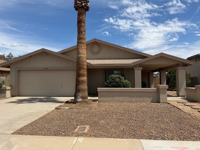Building Photo - Fully Remodeled Glendale Home with NO HOA