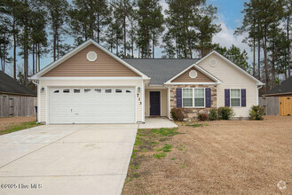 Building Photo - 713 Savannah Dr