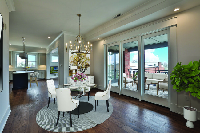 Comedor de la Unidad 209 - Residences at One Highland