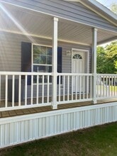 Building Photo - 551 Lauschtown Rd