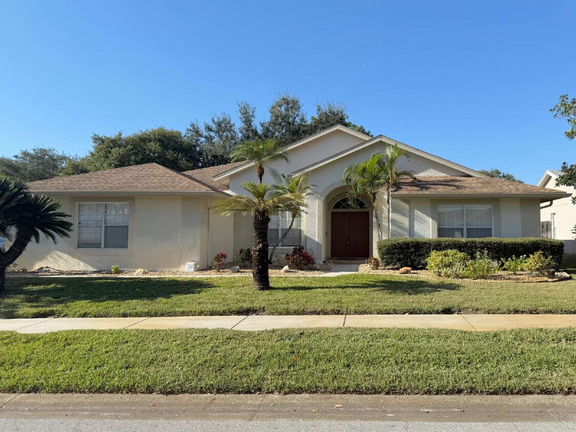 Primary Photo - 3107 Westridge Dr