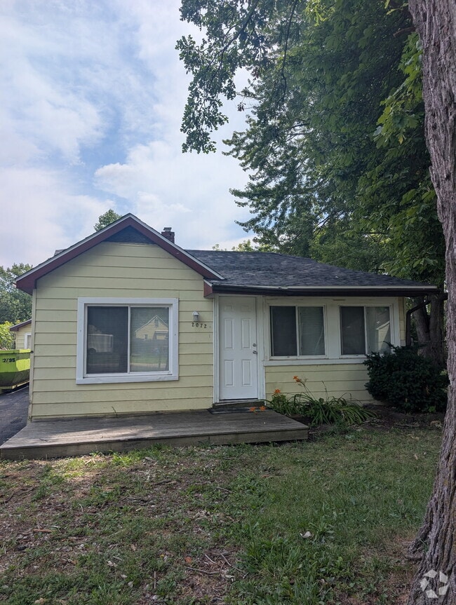 Building Photo - 2072 E Judd Rd