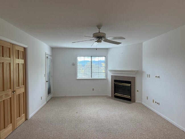 Building Photo - Beautiful Condo for Senior Living in North...