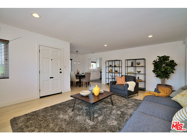 Building Photo - 2035 S Curson Ave