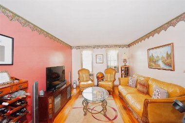 Foto del edificio - 770 Bronx River Rd