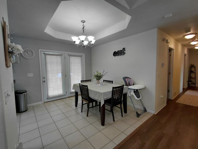 Building Photo - 21079 Hideaway Ln