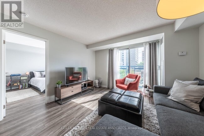 Building Photo - 75-475 Dalhousie St