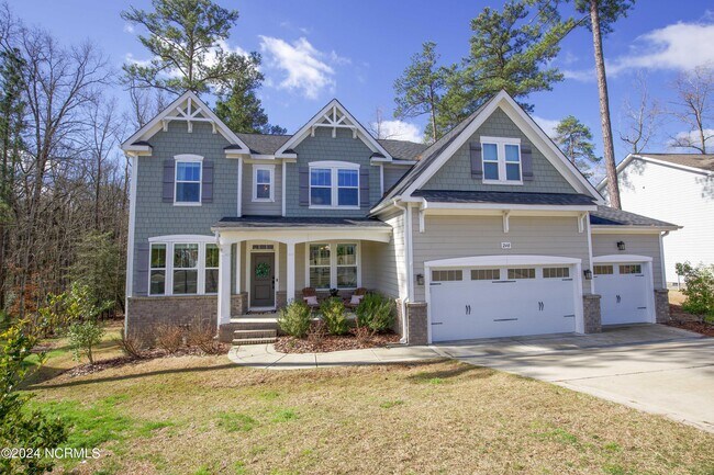 Building Photo - 240 Parrish Ln