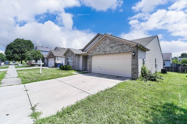 Foto del edificio - Beautiful 3-Bedroom Home in Fishers