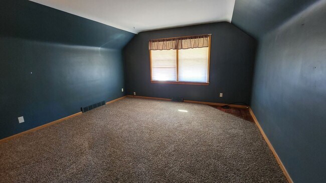 Foto del edificio - 1537 E 212th St