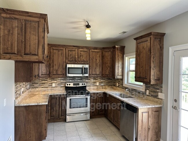 Foto del edificio - 9936 Falcon Crest Dr