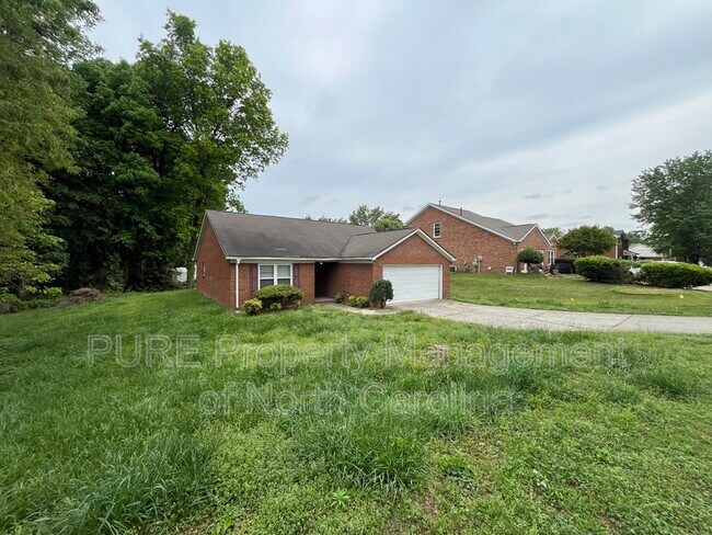 Building Photo - 6811 Rumple Rd