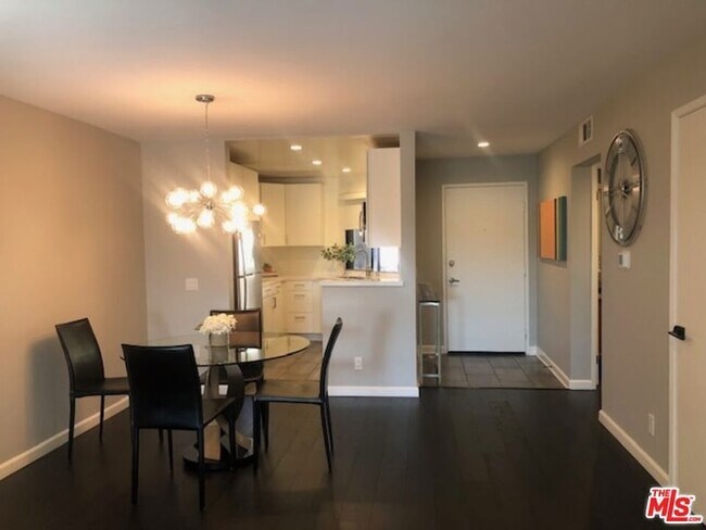 Foto del edificio - 8300 Manitoba St