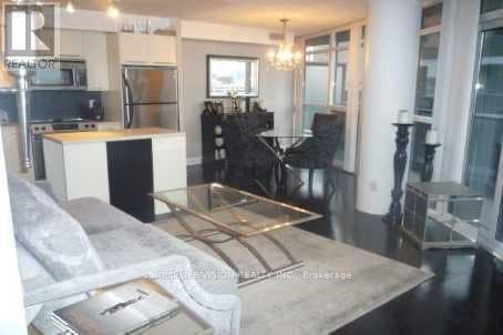 Building Photo - 21 Carlton St.