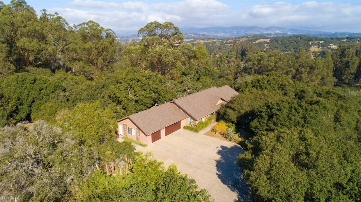 Foto principal - 3 br, 2 bath House - 5316 Hidden Oak Court
