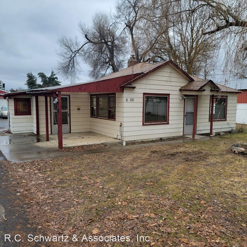 6808 N Altamont St, Spokane, WA 99217 House Rental in Spokane, WA