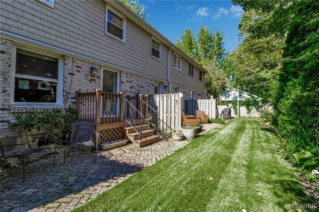 Building Photo - 666 W Ferry St