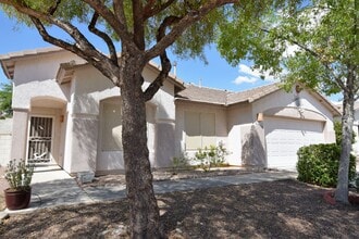 Building Photo - 10239 E Gray Hawk Dr