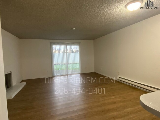 Interior Photo - Dimension Auburn On M St