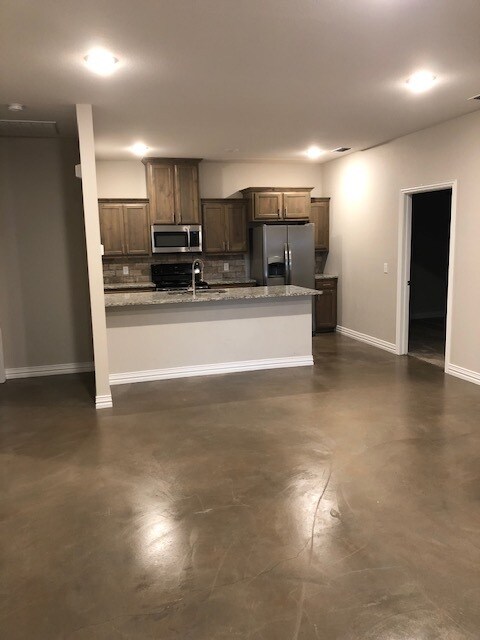 Foto del edificio - 402 E China St