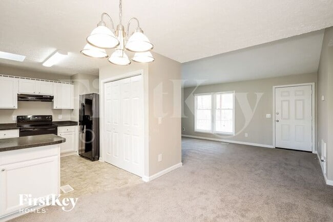 Building Photo - 517 Catawba Cir N