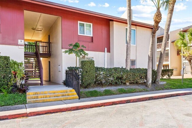 Foto del edificio - 8601 Huron Ct