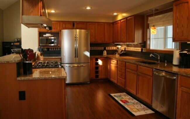 Foto del edificio - 403 McKinley St SE