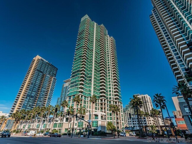 Foto del edificio - 1205 Pacific Hwy
