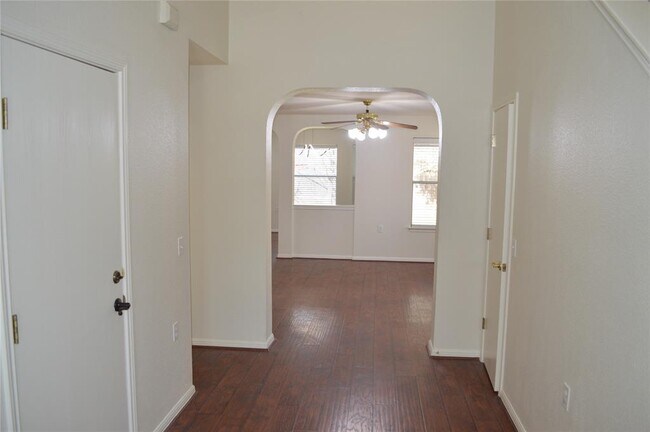 Foto del edificio - 5224 Tower Trail