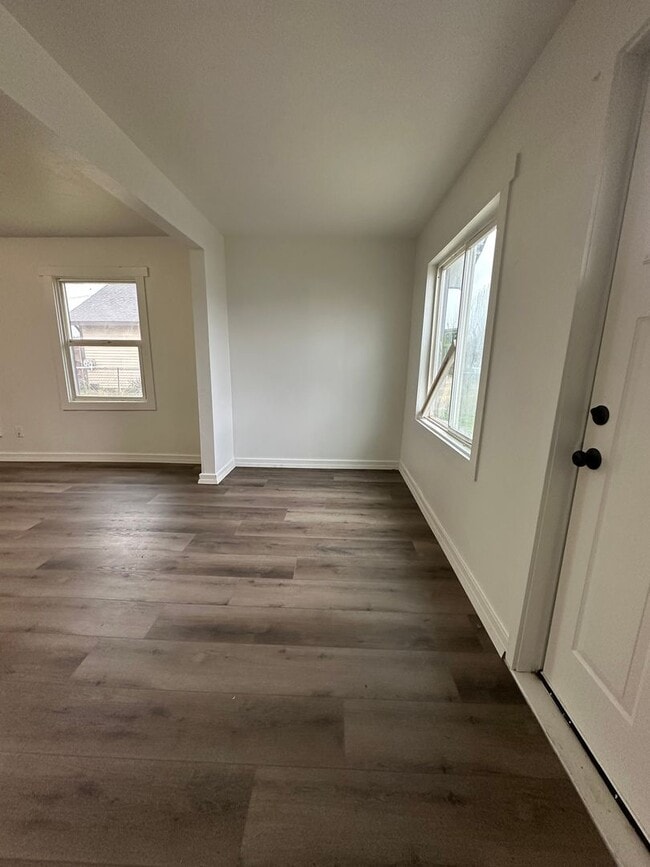 Foto del edificio - 805 S 5th Ave