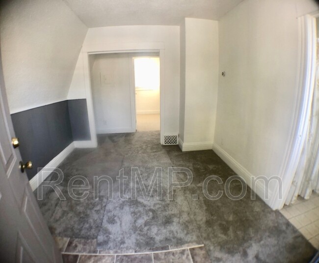 Building Photo - 603 S Franklin St