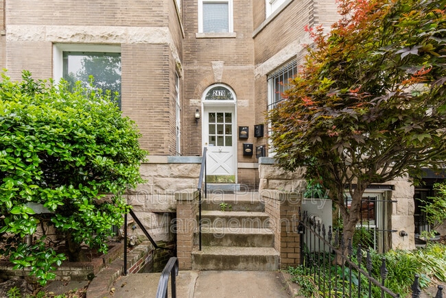 Photo - 2470 Ontario Rd NW Apartment