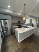 Building Photo - 2030 E 20th Ave