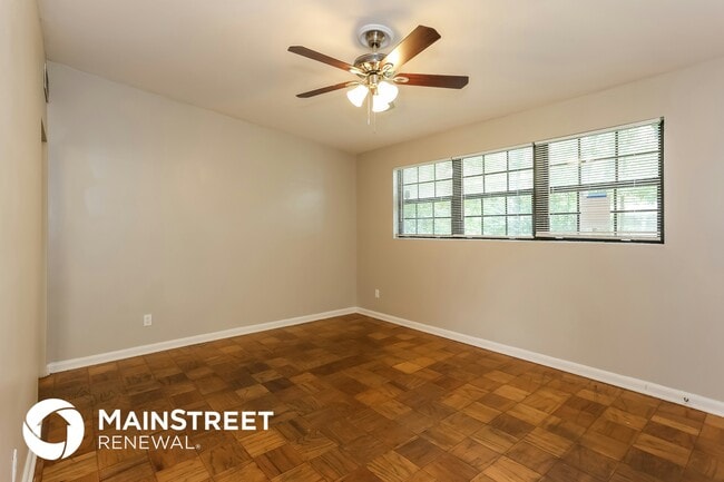 Foto del edificio - 7052 Clovis Rd