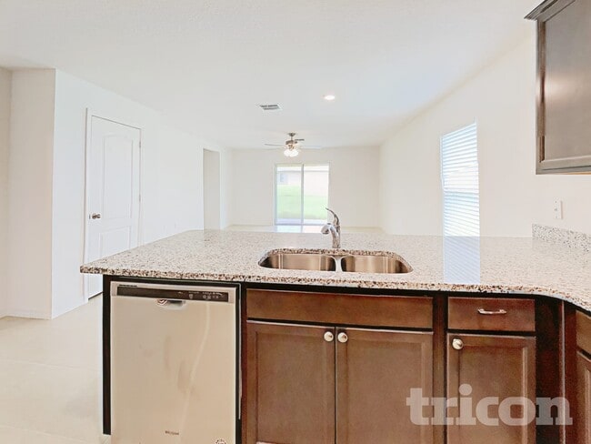 Building Photo - 1656 Luft Ln