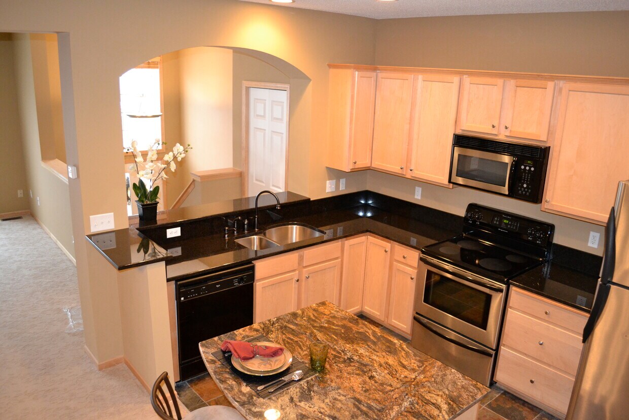 Foto principal - 13802 54th Avenue North