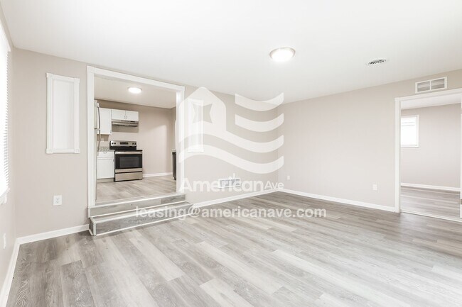 Foto del edificio - 77 Eastlawn Dr