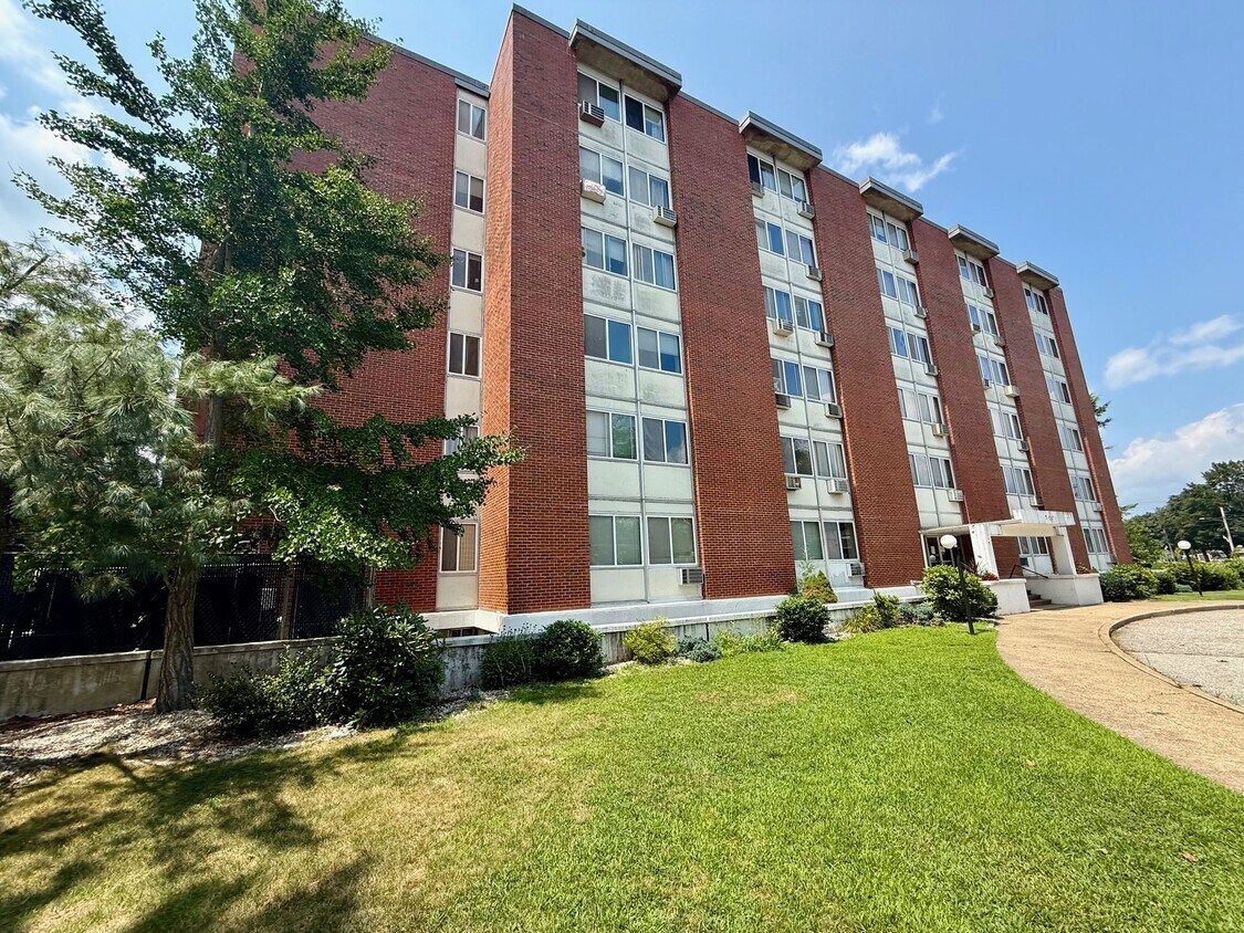 Foto del edificio - Blackstone Apartments